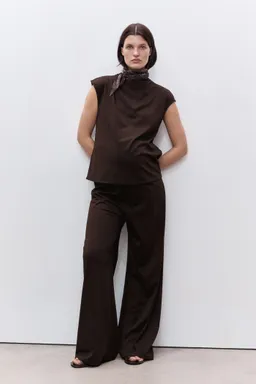 Pantalón wideleg punto fino de Mango en Pantalones para argentina