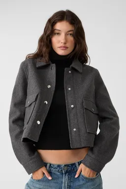 Campera corta suave de Stradivarius en Chaquetas para argentina