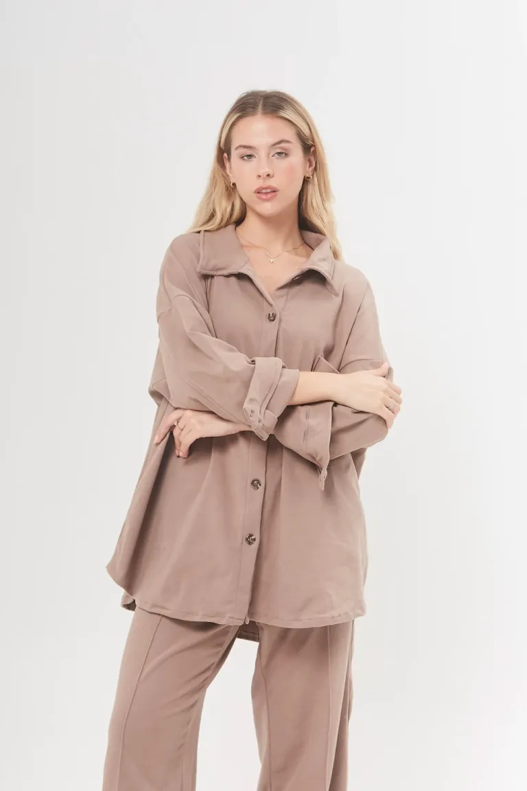 Chaqueta larga de darlon con bolsillos y tapa para un look sofisticado de Belle en Chaquetas para argentina