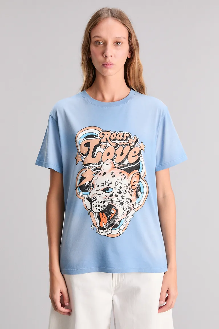 Remera de Mujer con Estampa de Felino en Color Azul de Kosiuko en Remeras para argentina