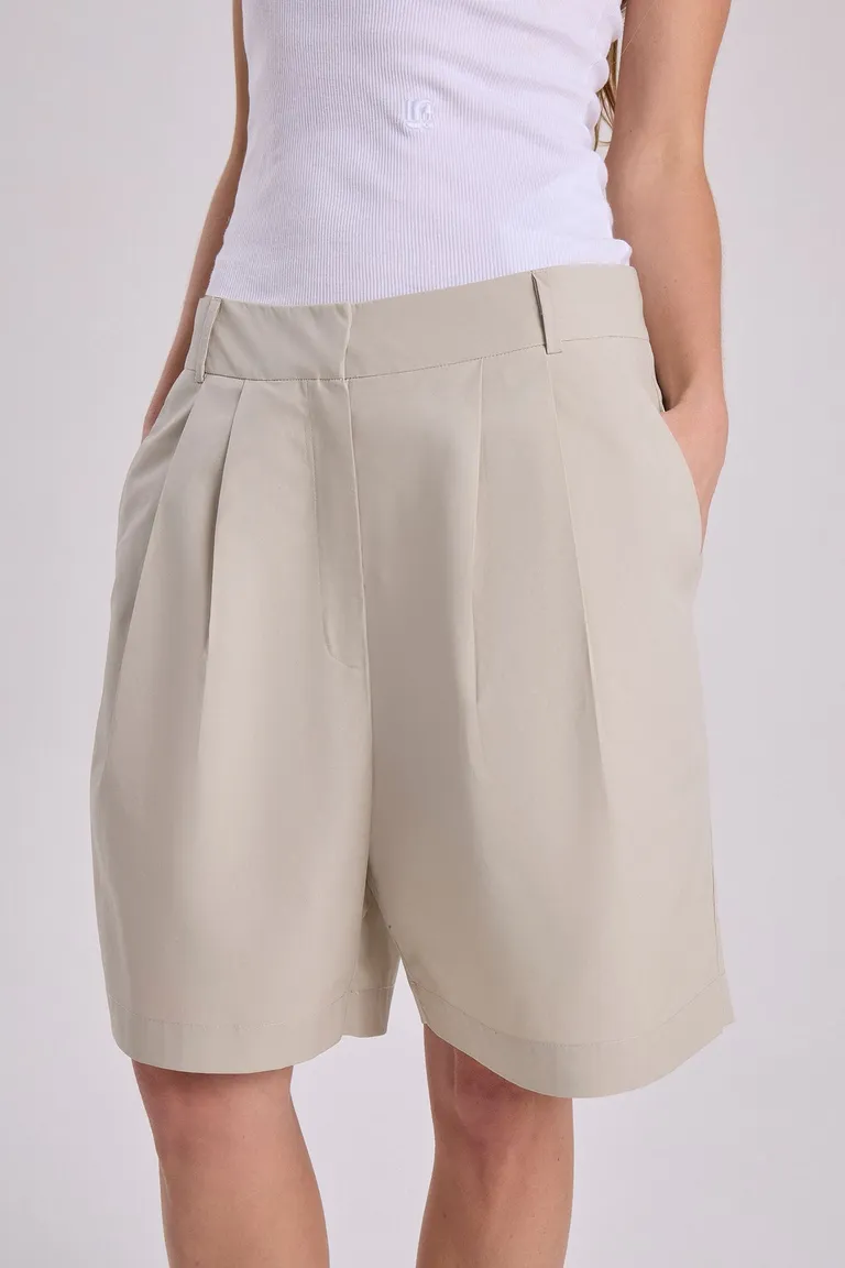 Bermudas de lino de corte recto y diseño masculino para mujer de Maria Cher en Shorts para argentina