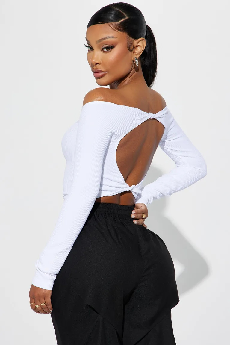 Top hombros descubiertos blanco de Fashion Nova en Tops para argentina