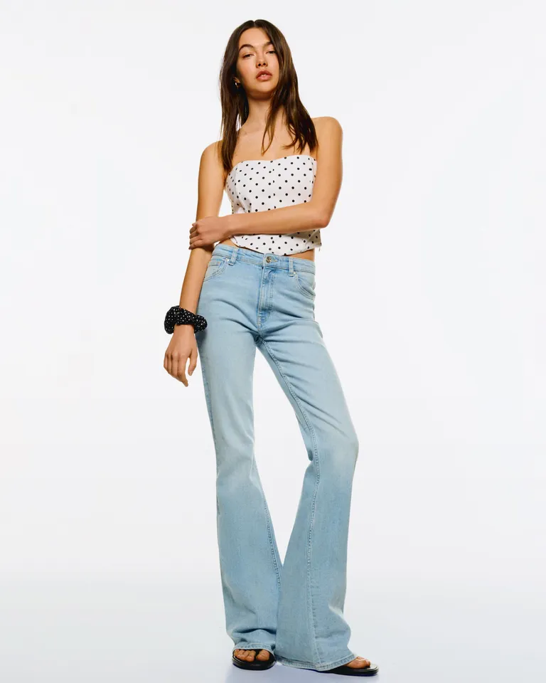 Jeans flare de Bershka en Pantalones para argentina