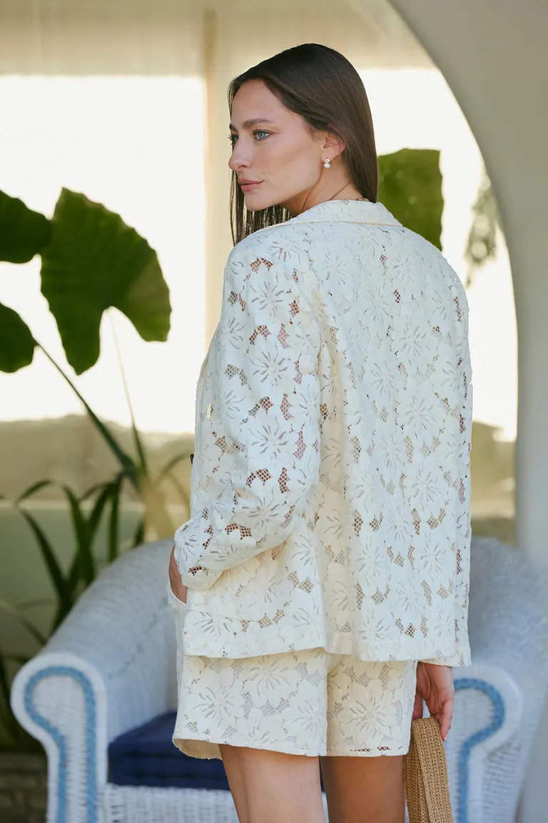 Saco de encaje floreado: prenda elegante y sofisticada para complementar tu estilo de Indiastyle en Chaquetas para argentina
