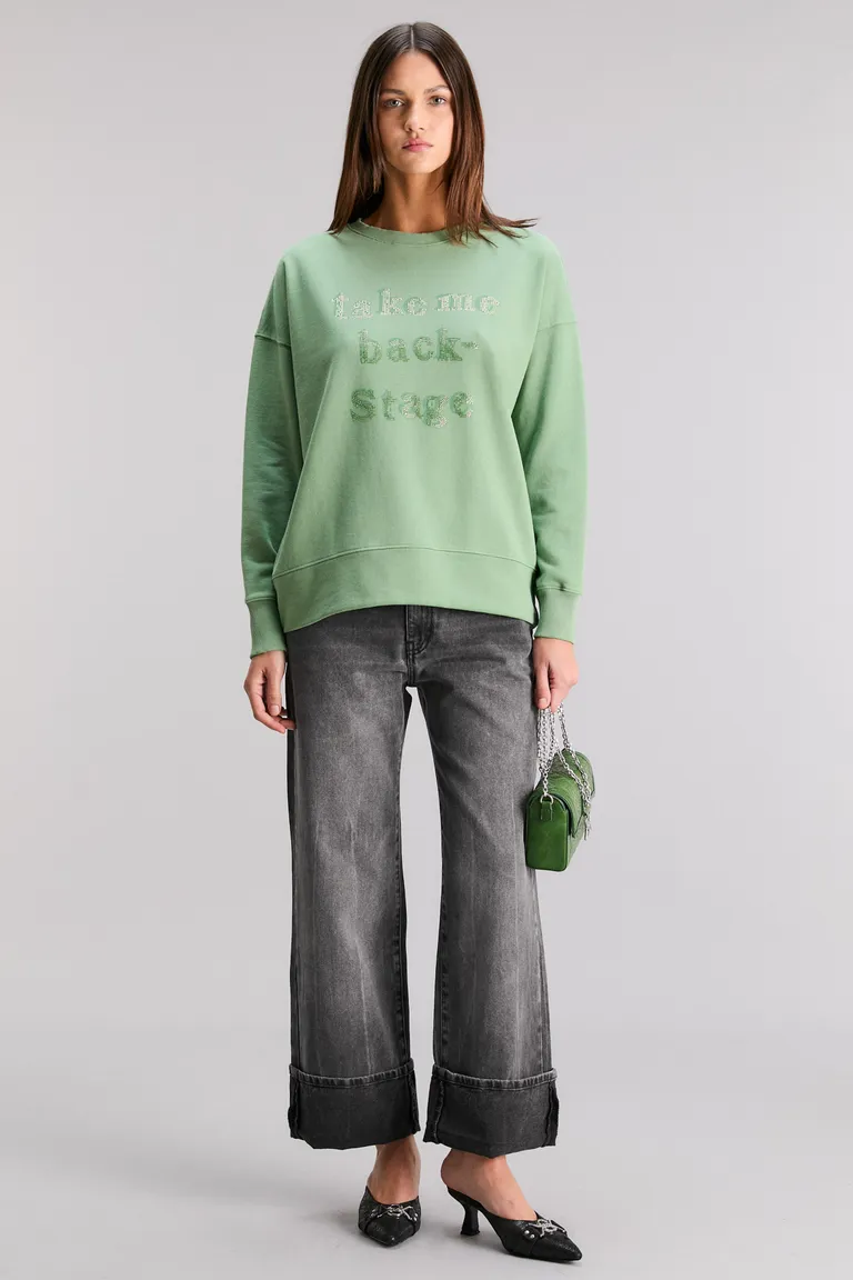 Buzo oversize de diseño exclusivo con estampa en delantero de Kosiuko en Buzos y Sweaters para argentina