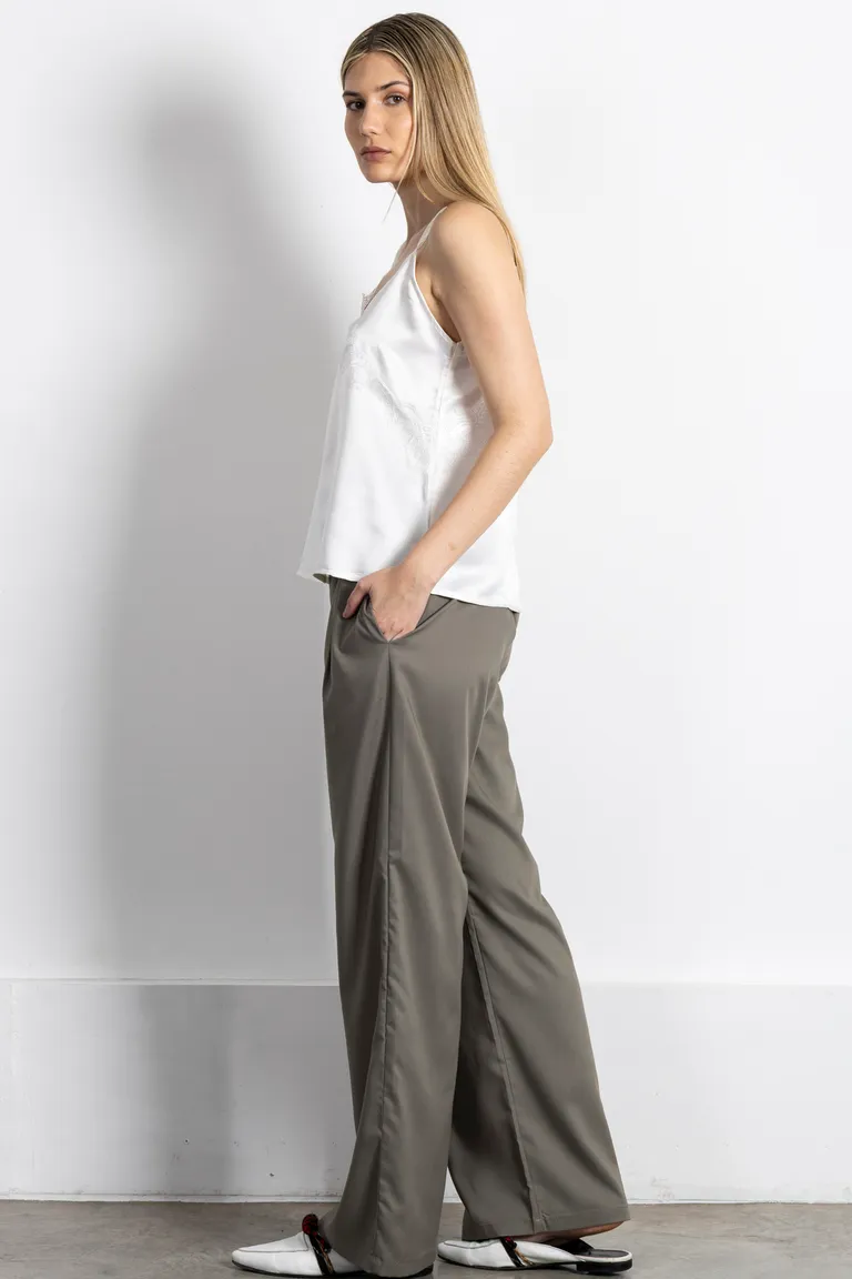 Blusa de satén blanca con detalles de puntilla en los hombros de Kill en Blusas para argentina