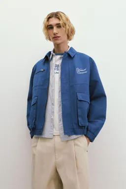 Campera con bordado de Pull&Bear en Abrigos y Camperas para argentina
