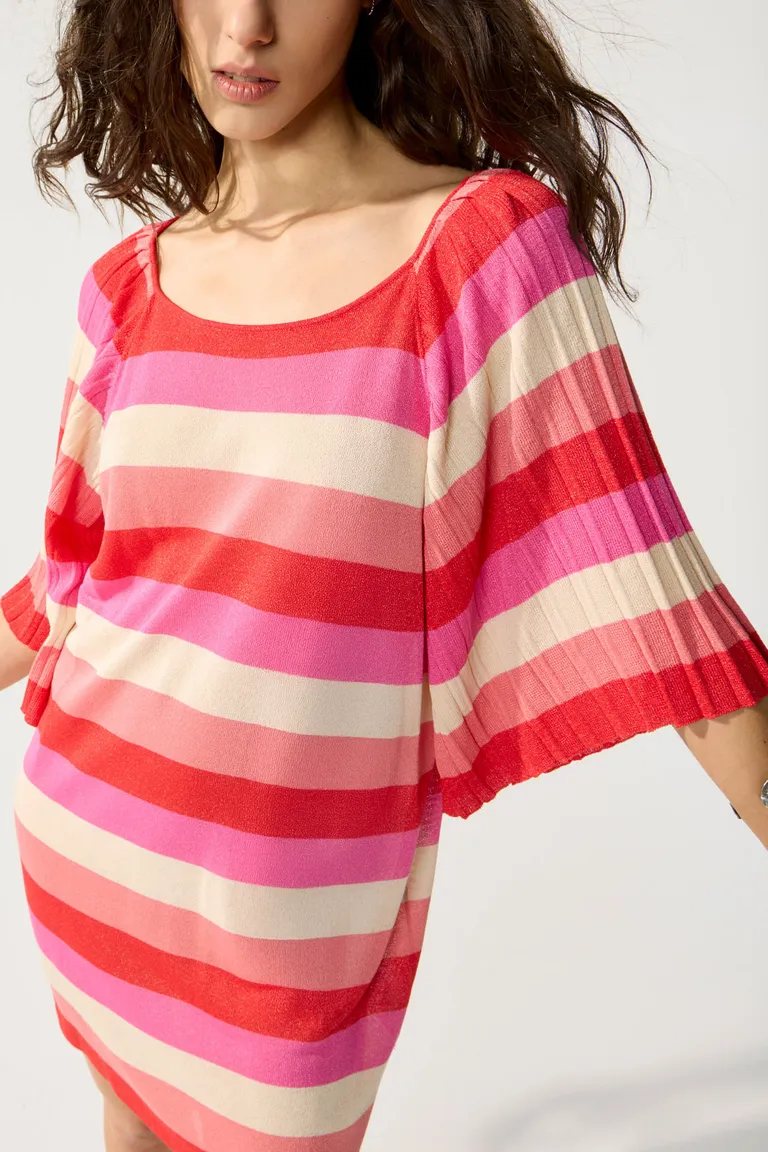 Vestido de rayas en tonos rosados, diseño amplio y cómodo para un look casual y femenino de Cuesta Blanca en Vestidos para argentina