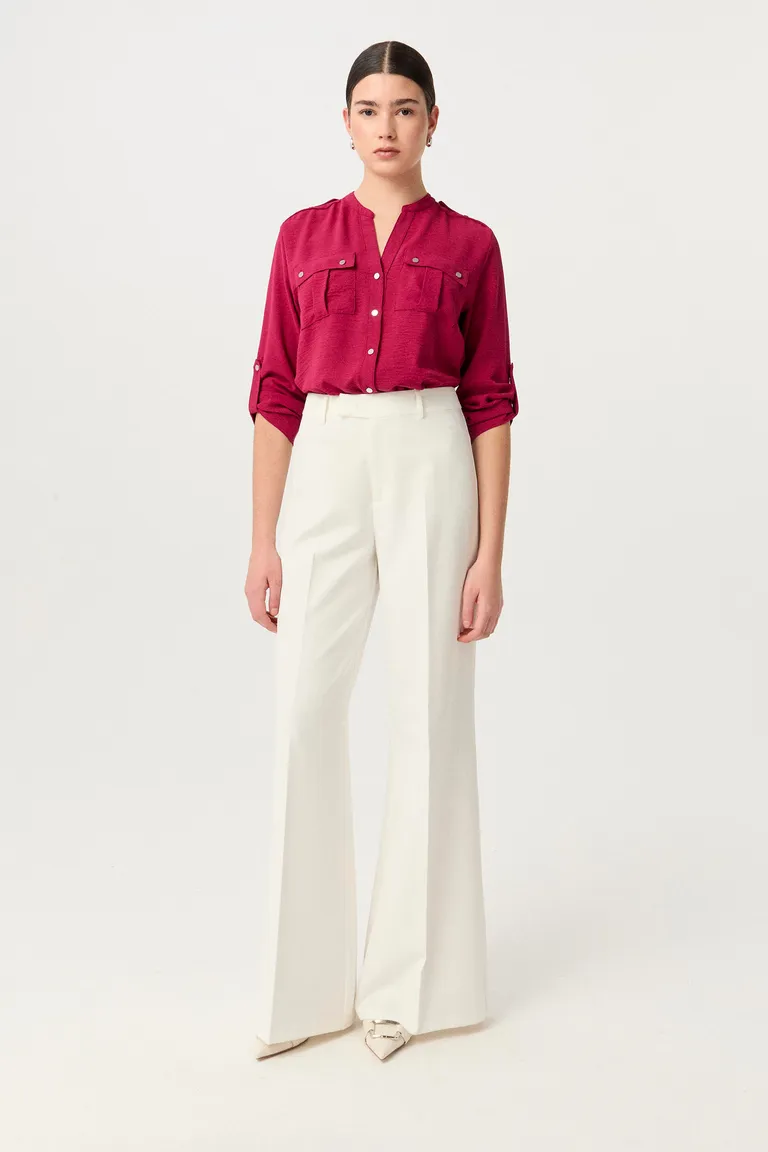 Camisa cargo en crepe wash de diseño funcional y estilo moderno de Markova en Camisas para argentina