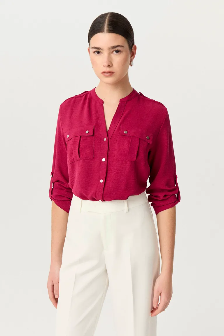 Camisa cargo en crepe wash de diseño funcional y estilo moderno de Markova en Camisas para argentina