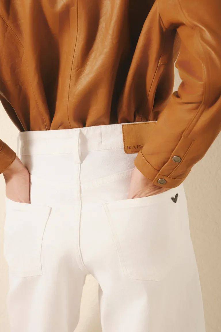 Pantalones de denim blanco de corte alto y pierna ancha para mujer de Rapsodia en Pantalones para argentina