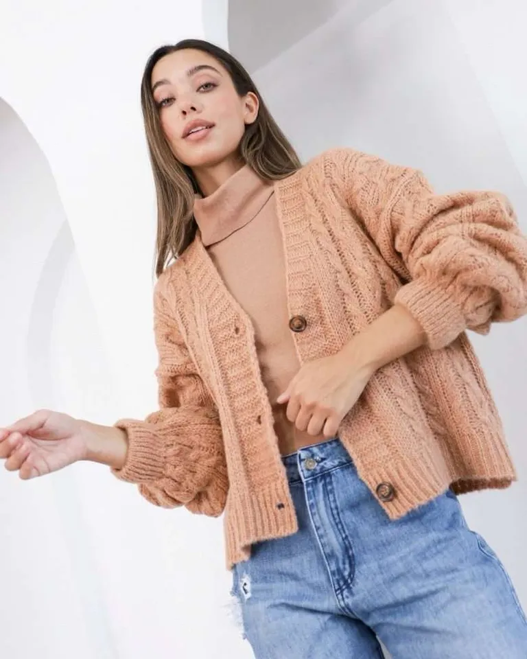 Chaqueta de frizz con manga globo y botones - Estilo elegante y versátil de Hesed en Chaquetas para argentina