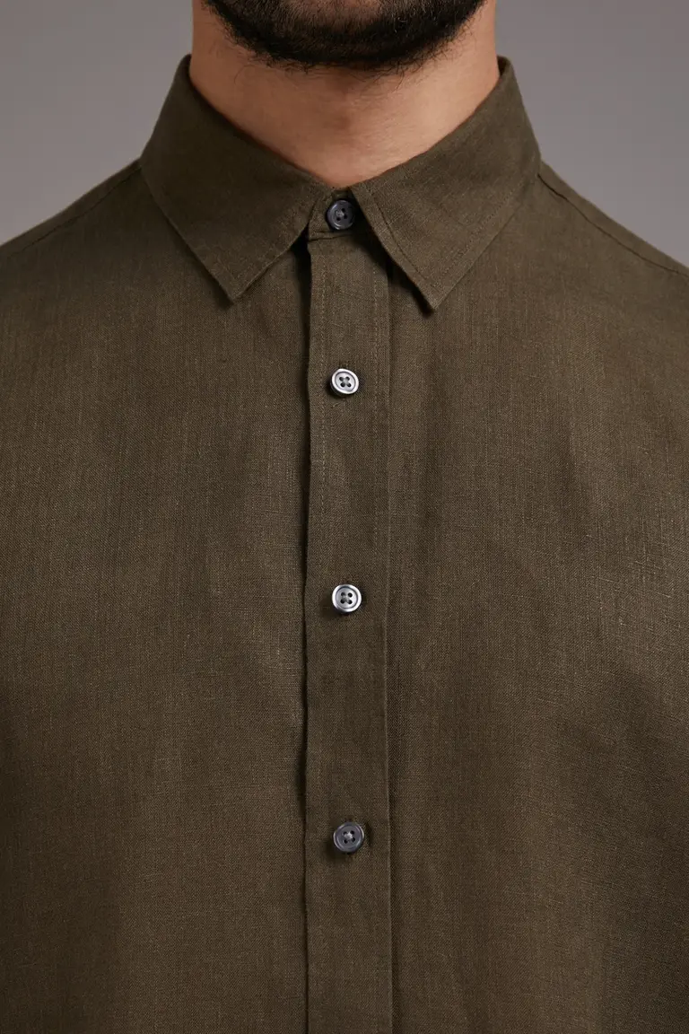 Camisa Lino Lavado Button Down de Etiqueta Negra Camisas Marrón