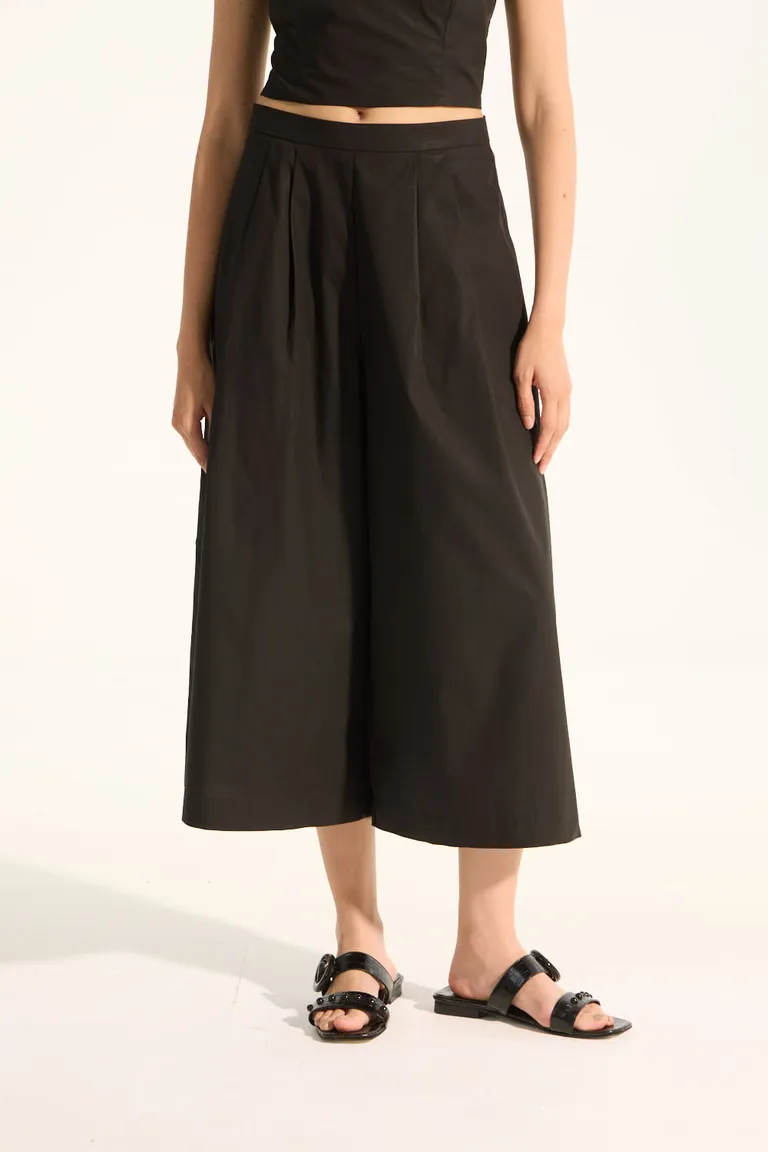 Pantalón wide leg negro de corte crop y estilo parachute de Portsaid en Pantalones para argentina