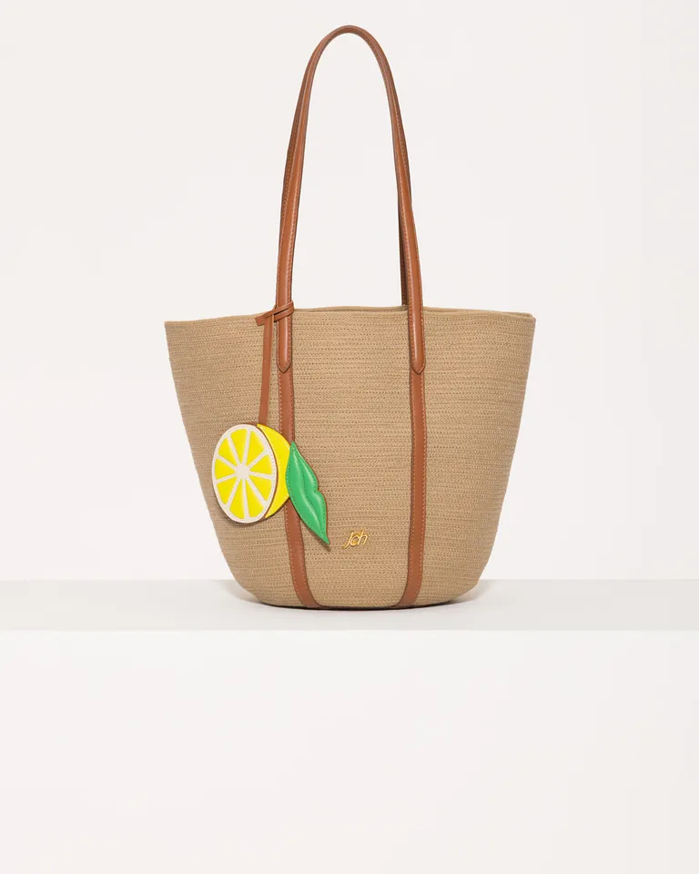 Bolso tote de mujer con diseño de limón y detalles de cuero de Jazmin Chebar en Bolsos y Carteras para argentina