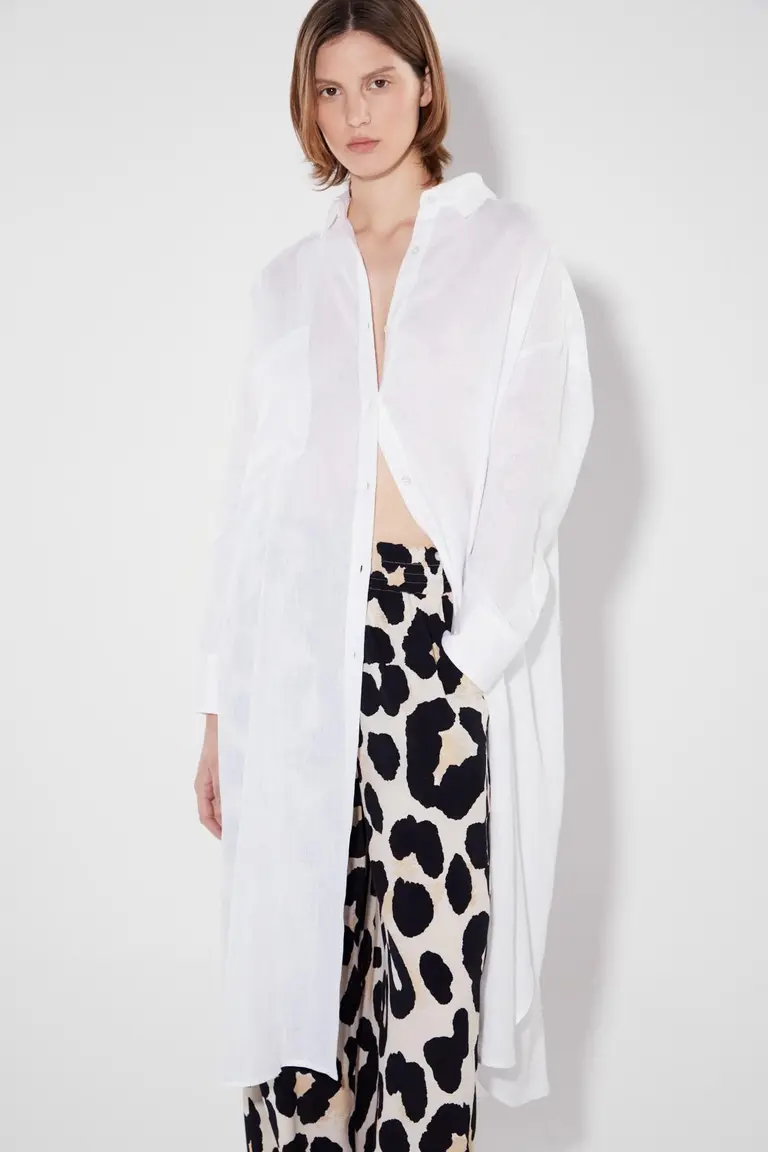 Vestido blanco de corte largo y líneas limpias para mujer de Akiabara en Vestidos para argentina