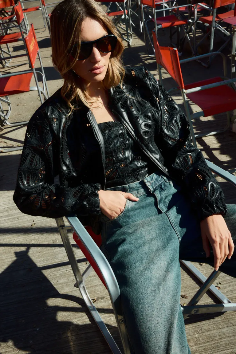 Chaqueta bomber de ecocuero con detalles de encaje para mujer de Audaz en Chaquetas para argentina