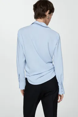 Camisa manga larga fluida de Mango en Camisas para argentina