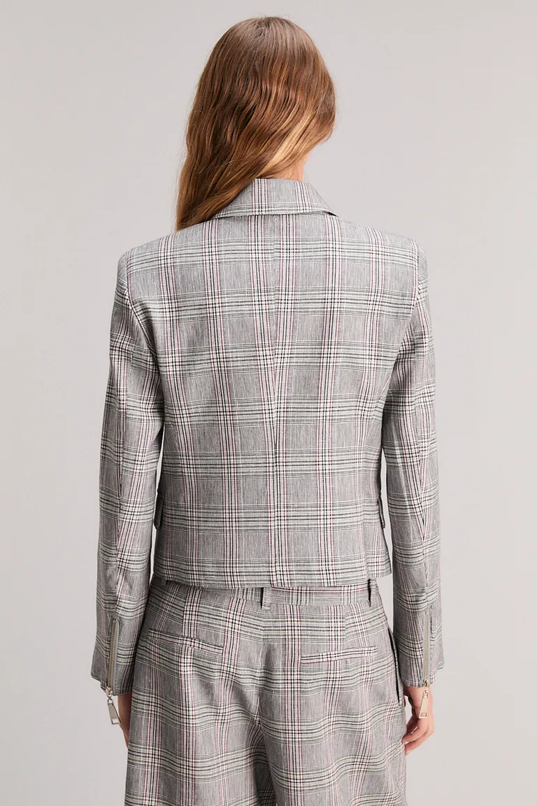 Chaqueta slim crop en tejido sastrero con lino de Kosiuko en Chaquetas para argentina