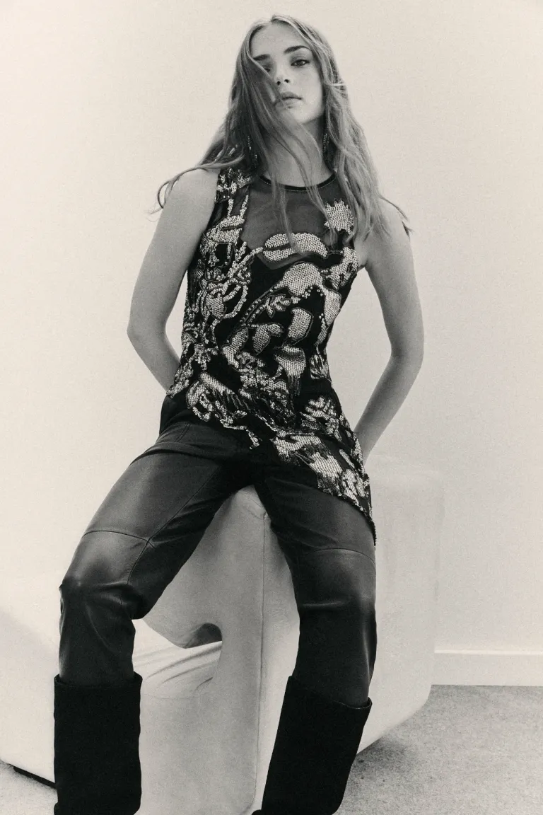 Camisa sin mangas con bordado de lentejuelas para mujer de Rapsodia en Camisas para argentina