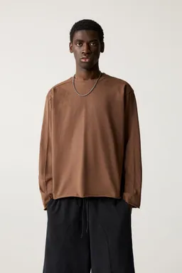 Remera lavada bajo cortado de Pull&Bear en Remeras y Polos para argentina