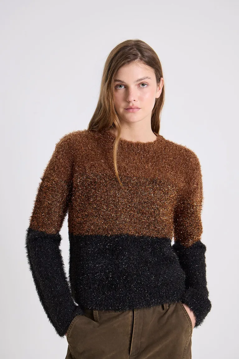 Sweater tejido con diseño de bloques en tonos tierra de corte regular de Maria Cher en Buzos y Sweaters para argentina