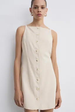 Vestido corto con botones de Mango en Vestidos para argentina