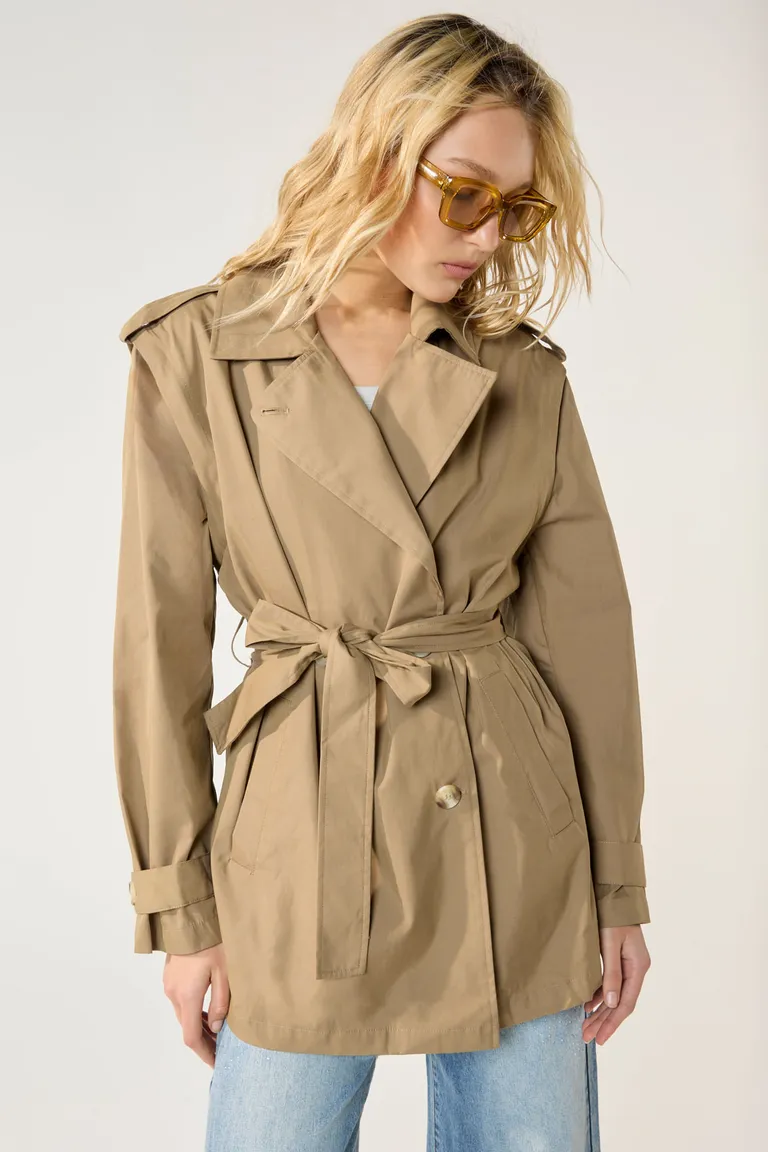 Chaqueta cruzada con botones y lazo de ajuste en beige para mujer de Cuesta Blanca en Chaquetas para argentina