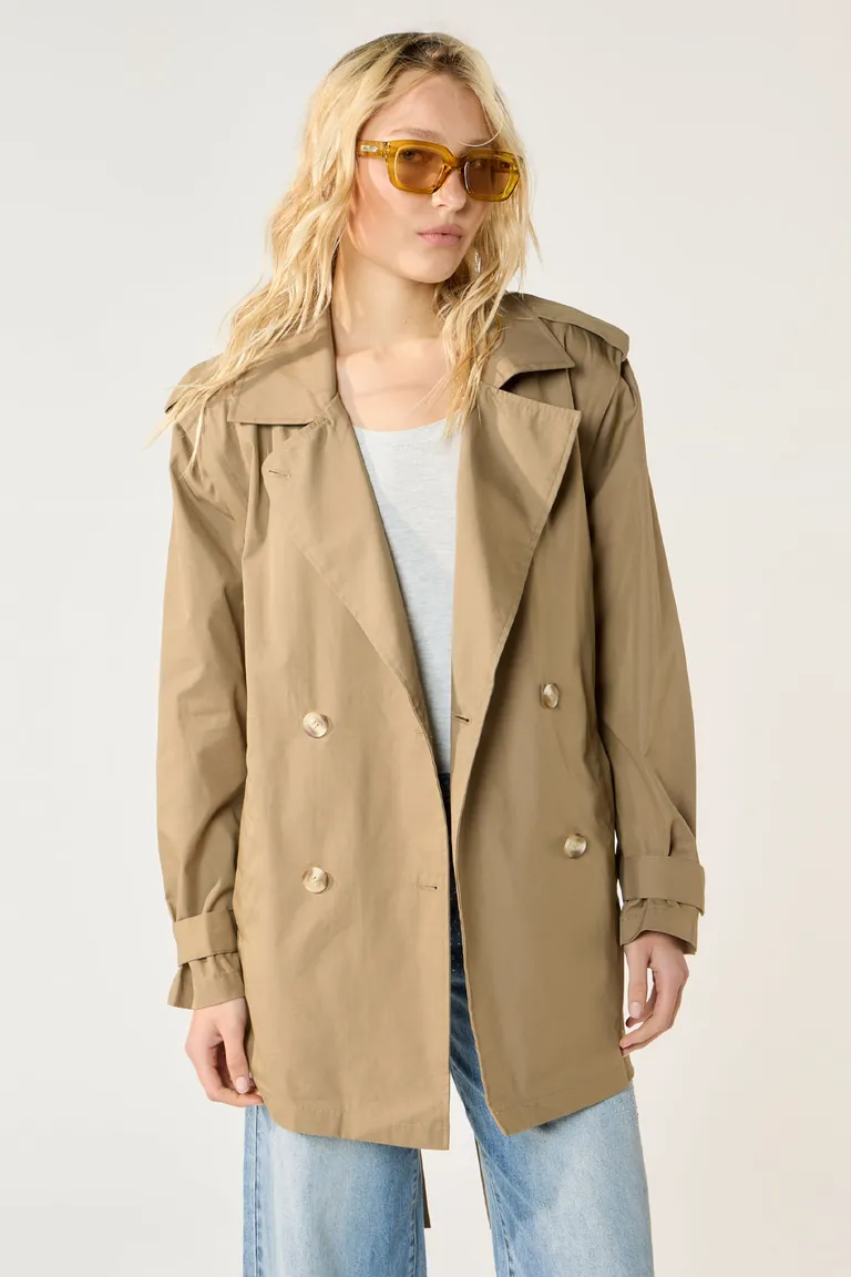 Chaqueta cruzada con botones y lazo de ajuste en beige para mujer de Cuesta Blanca en Chaquetas para argentina