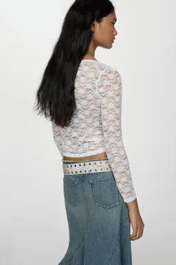 Top encaje floral de Mango en Tops para argentina