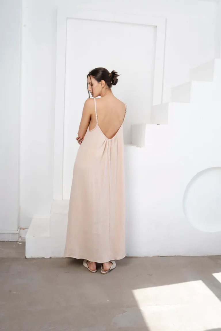 Vestido Amplio Escotado de Belle en Vestidos para argentina