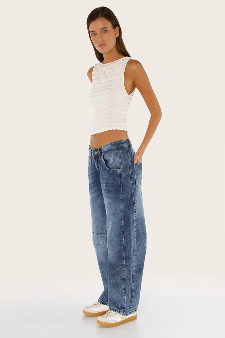 Pantalón de denim con detalles distintivos y corte baggy para un estilo urbano y moderno de Sofia Sarkany en Pantalones para argentina