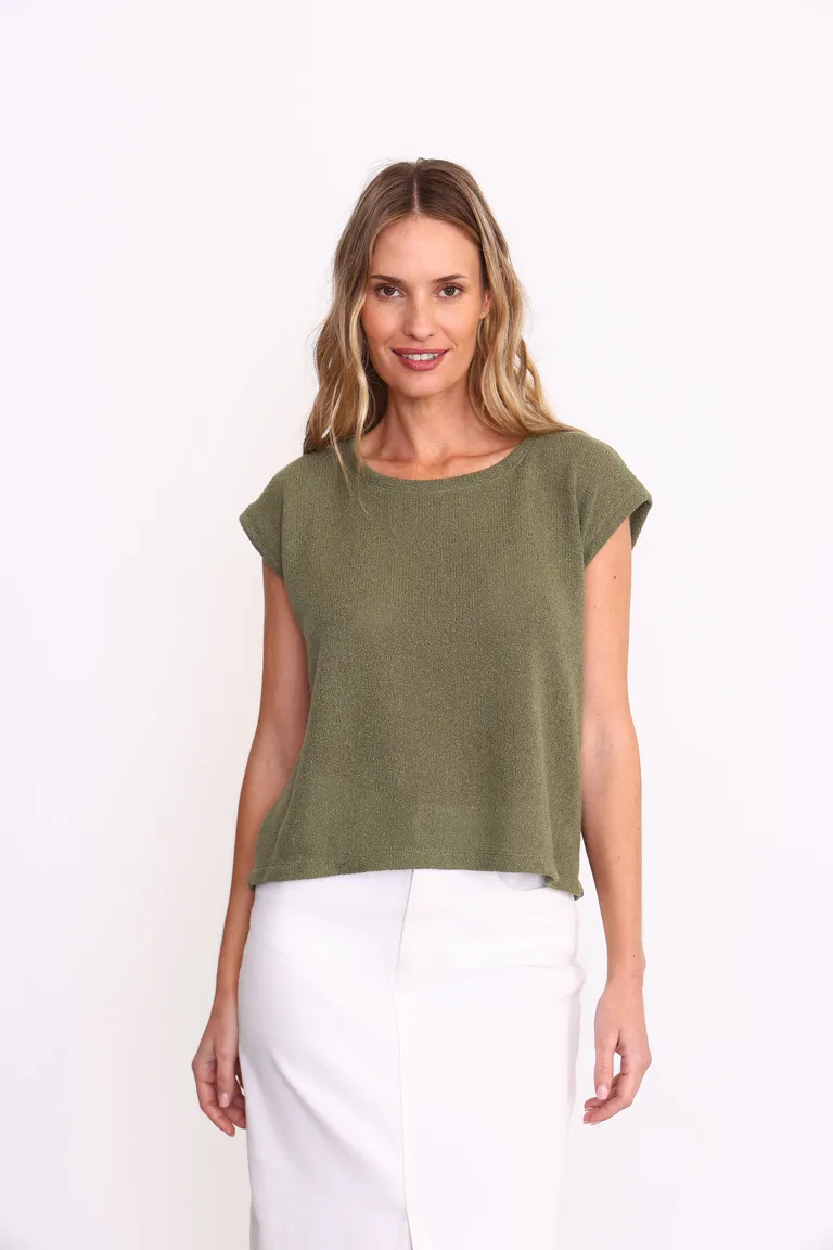 Musculosa de textura artesanal con diseño boho y sofisticado de Yagmour en Tops para argentina