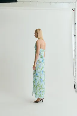 Vestido floral con volantes de Mango en Vestidos para argentina