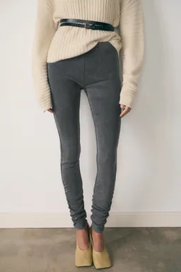 Leggings bajo fruncido de Mango en Pantalones para argentina