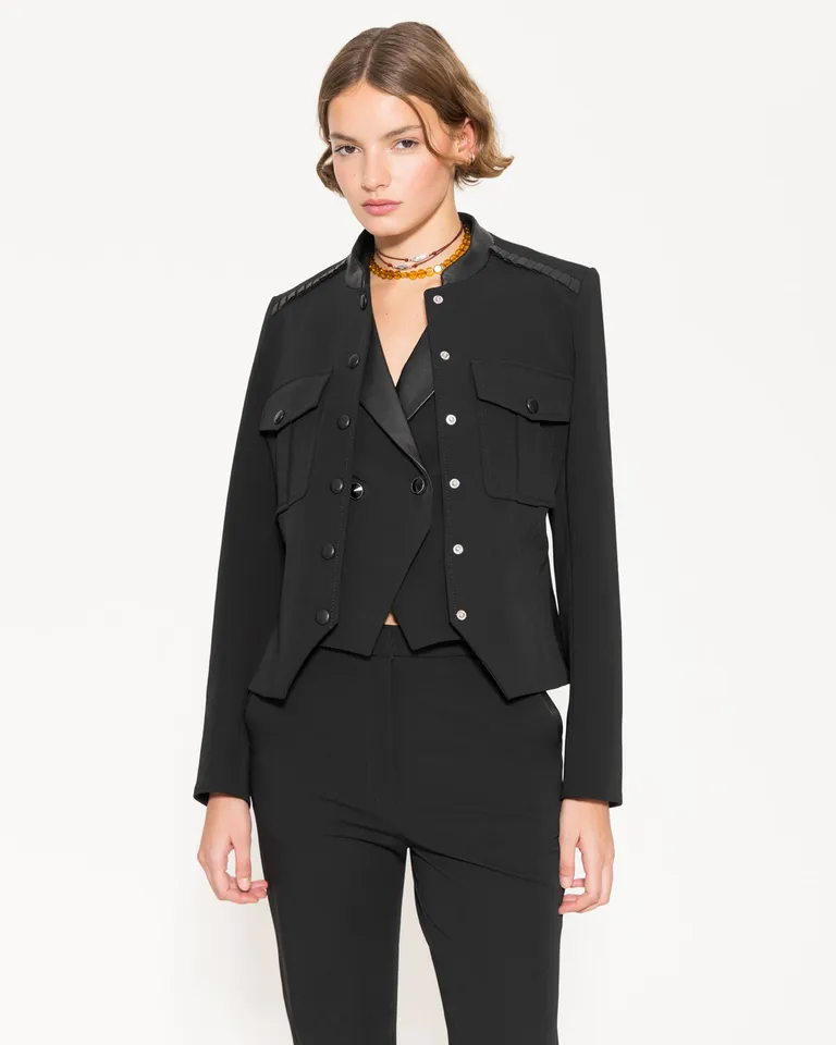 Chaqueta con hombros en cuero tableado y broches forrados - Estilo sofisticado y estructura de Jazmin Chebar en Chaquetas para argentina