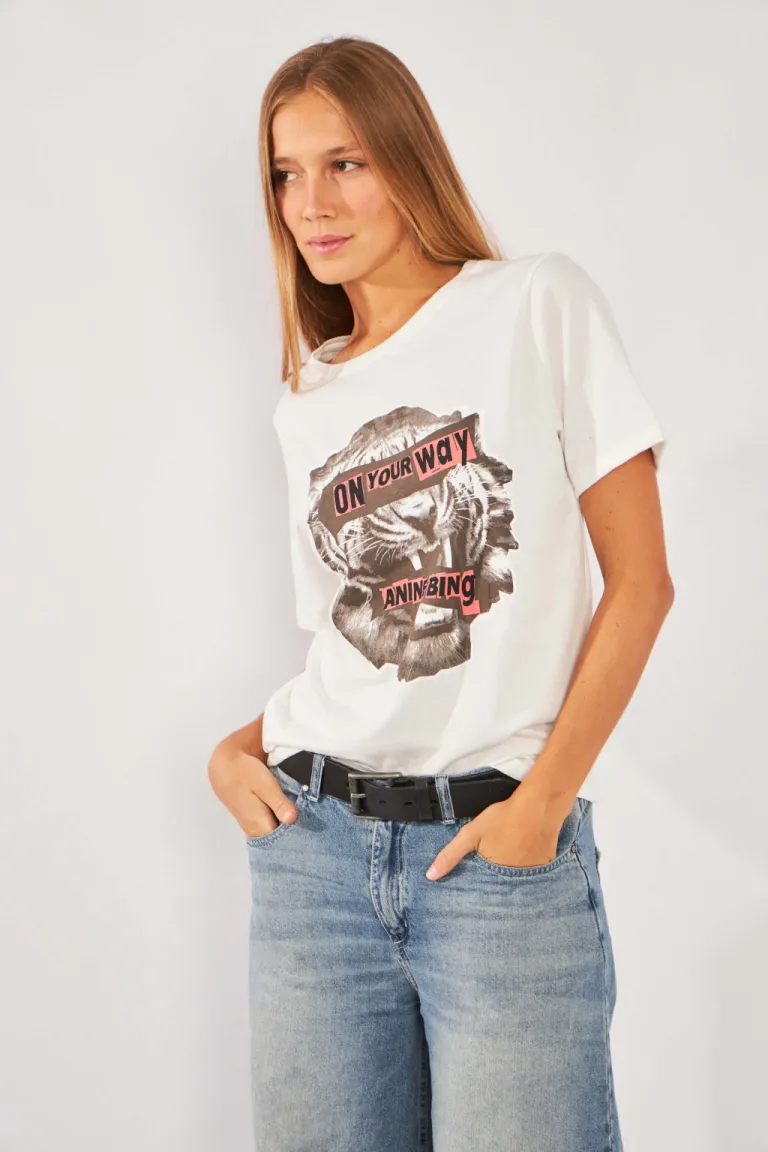 Remera de estampado gráfico en negro para mujer de Belle en Remeras para argentina