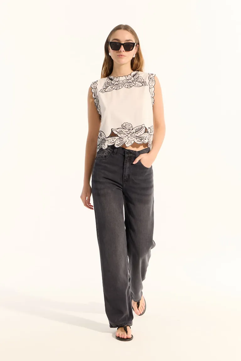 Pantalones rectos de lyocell, un básico atemporal para el guardarropa femenino de Portsaid en Pantalones para argentina