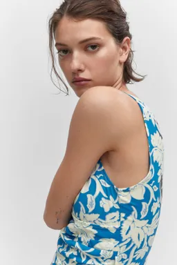 Mono cruzado estampado floral de Mango en Monos para argentina
