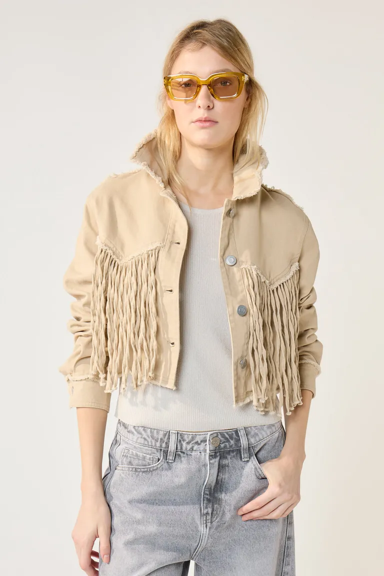 Chaqueta de gabardina con flecos - Elegante y versátil para cualquier ocasión de Cuesta Blanca en Chaquetas para argentina