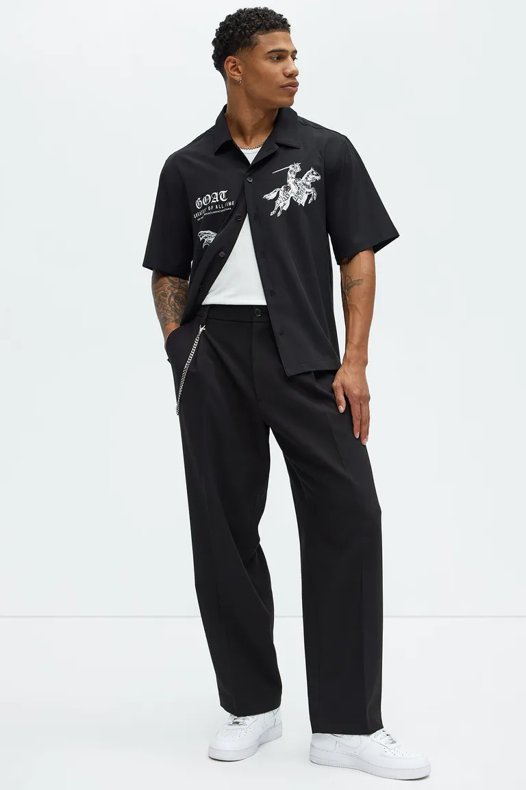 Camisa completa caballero y gárgola negra de Fashion Nova en Camisas para argentina