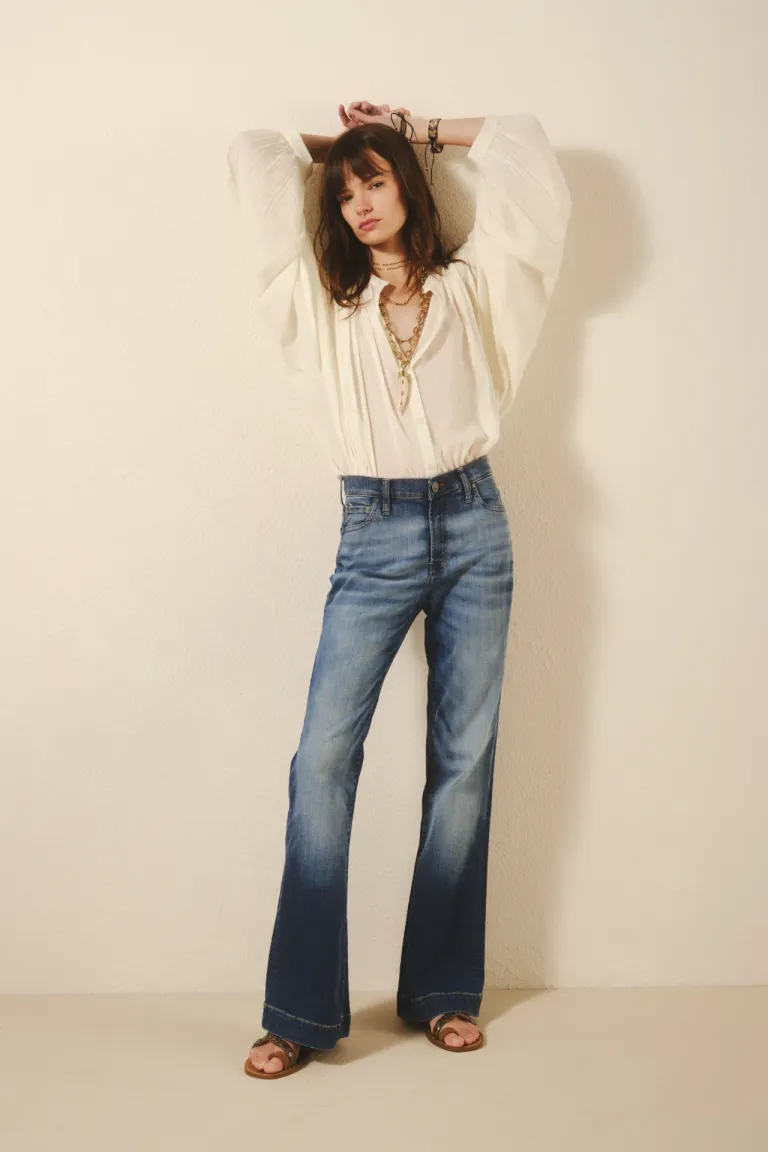 Pantalones de mezclilla de tiro medio con lavado localizado y cierre con botón de Rapsodia en Pantalones para argentina