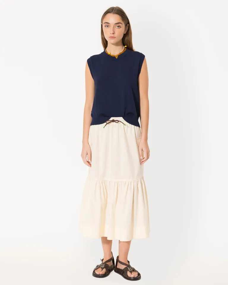 Falda midi blanca de poplín con cintura elástica y volados de Jazmin Chebar en Faldas para argentina