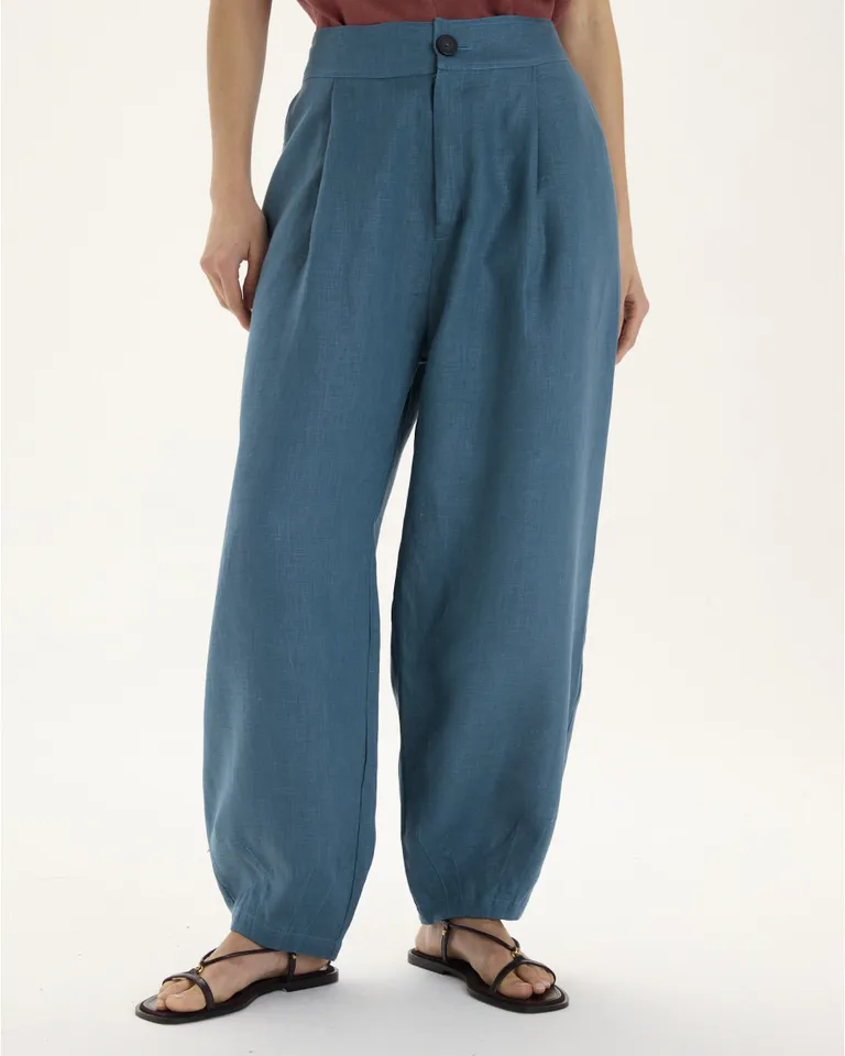 Pantalón de Lino Babucha con Pinzas y Bolsillos Plaqué en la Espalda de Blue Sheep en Pantalones para argentina
