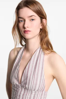 Top halter espalda descubierta de Mango Teen en Tops para argentina