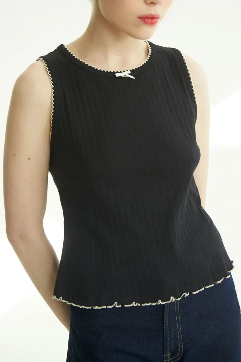 Musculosa Lux: Prenda básica y elegante para un look moderno y chic de Las Pepas en Tops para argentina