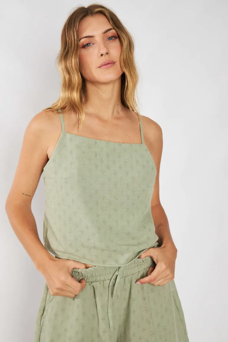 Top de lino calado con escote cuadrado y espalda súper baja de Belle en Tops para argentina