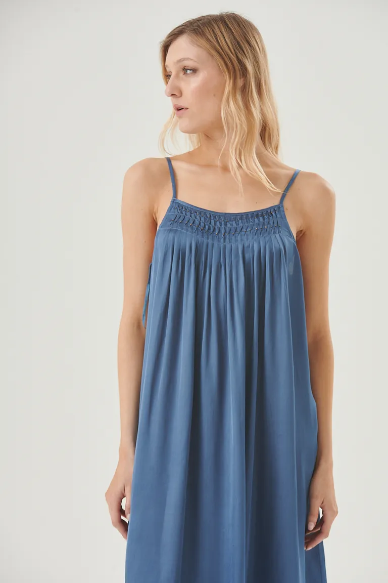 Vestido largo y relajado con detalles femeninos en escote y espalda descubierta de Sweet en Vestidos para argentina