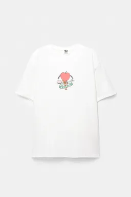 Remera blanca tom y jerry de Pull&Bear en Remeras y Polos para argentina