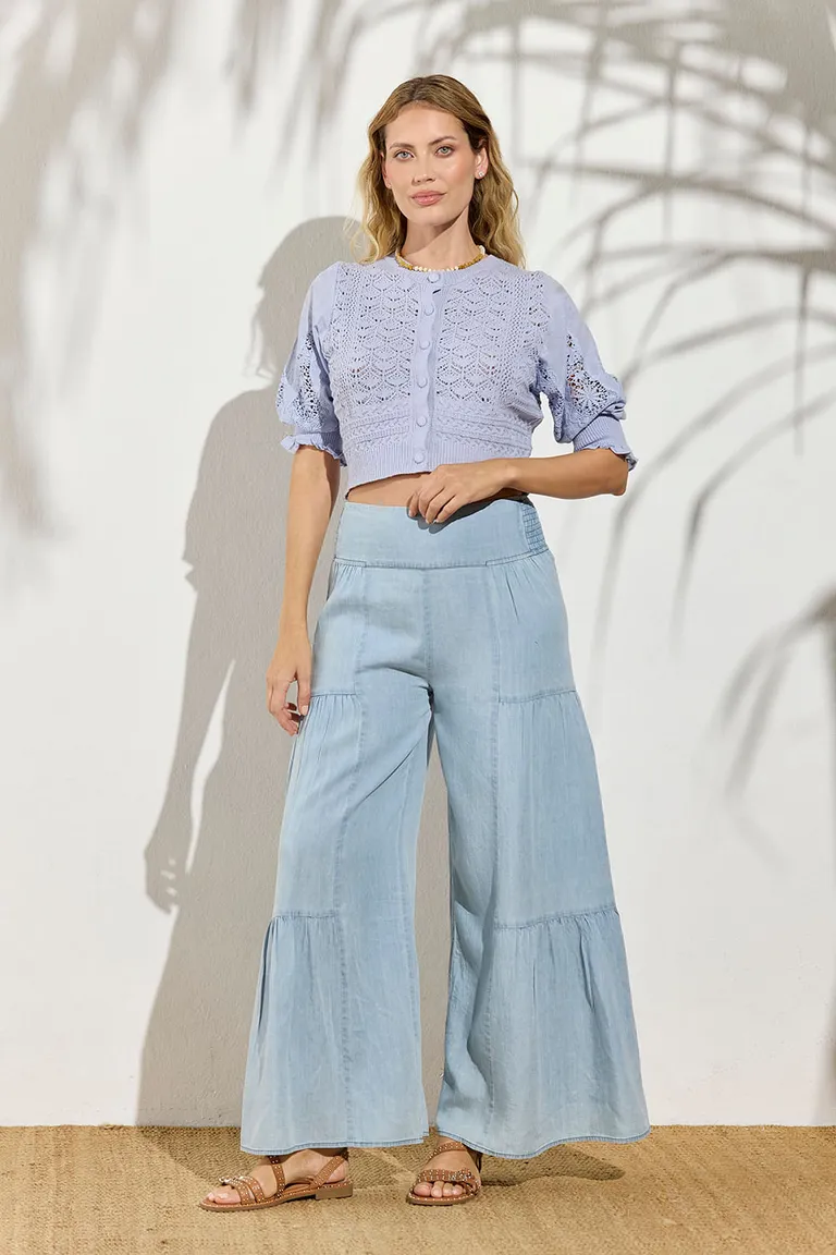 Saco de crochet con bordados en las mangas, diseño elegante y versátil para la mujer de Indiastyle en Chaquetas para argentina